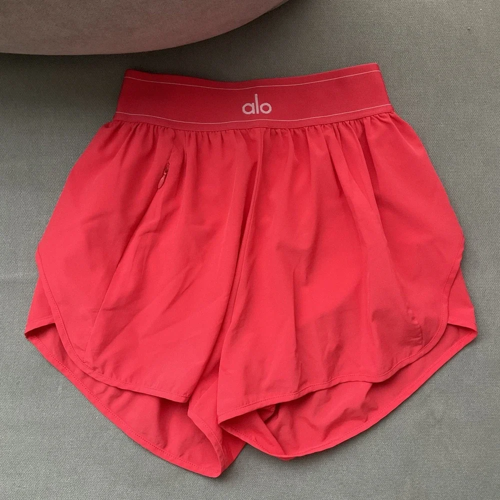 Alo Yoga Match Point Short Candy Red XXS